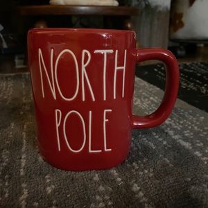 Rae Dunn Christmas mug NWT